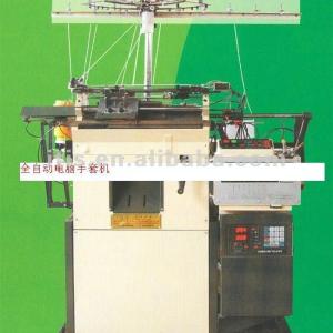 Full automatic computerized gloves knitting machine