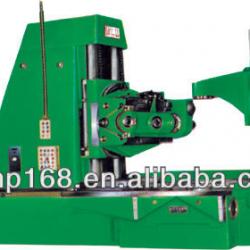 Gear hobbing machine