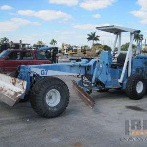 GEHL MG747B Motor Grader