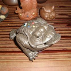 Hand Made Purple Clay Pottery Chinese Forest Frog Offering Treasure