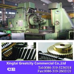 High precision and stability gear hobber