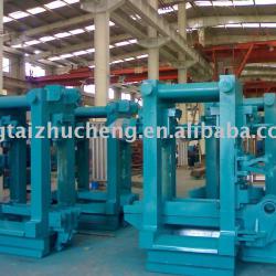 Hot strip rolling machine structure