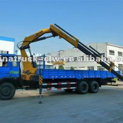 Hydraulic and Telescoping Boom Truck-mounted Crane for sale