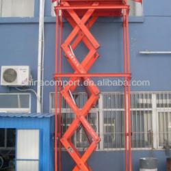 hydraulic cargo lift