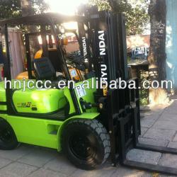 Hyundai small forklift truck