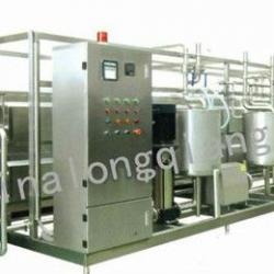 Juice tubular pasteurizer with deaerator