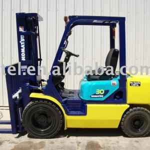 KOMATSU used diesel forklift FD30T