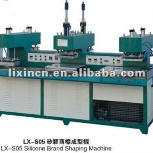 liquid silicone label making machine on garment