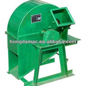 Low consumption wood chipping machine