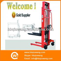 Manual lift hand stacker