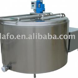 Milk Collecting Tank for cooling and storage