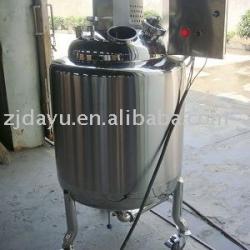 mixing tank with agitators