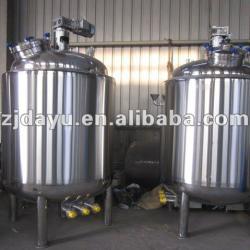 Mixing tanks