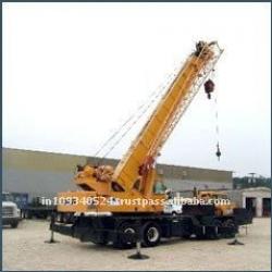 mobile cranes hire