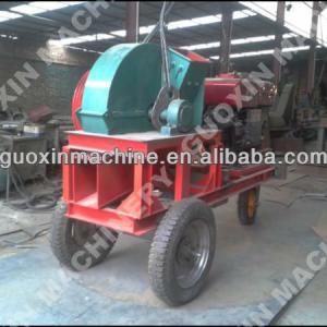 Mobile tractor base Wood crusher manufacture