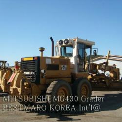 MOTOR GRADER