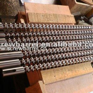 Nitrided screw and barrel for plastic granulator machine