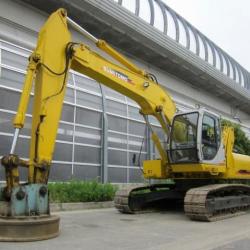 Old Backhoe SH 220 LC - 3 Sumitomo Japan / Link cab , Crawler type , 2002