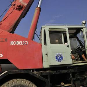 original japan crane 25t kobelco , rough terrain crane 25t