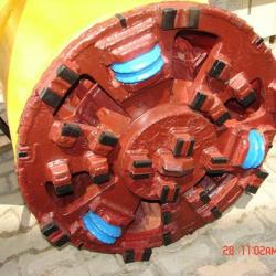 Pipe jacking machine Applicable to the giant pebble laccolith