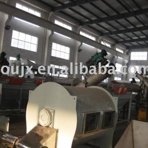 Plastic dewatering machine