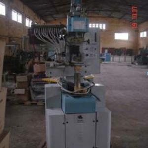 PNEUMATIC AUTOMATIC ELECTRONIC HEEL NAILING MACHINE WITH PROGRAMMABLE NAILING SEQUENCE