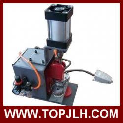 Pneumatic button maker machine