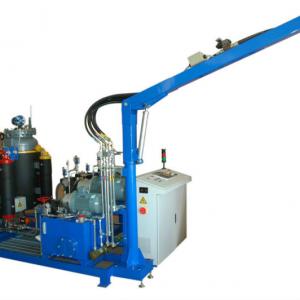 PU foaming machine