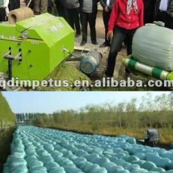 Round maize/corn silage baler