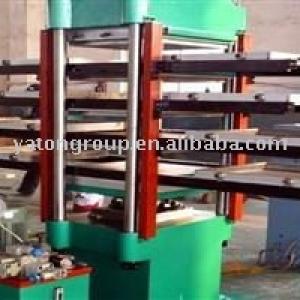 Rubber tiles press