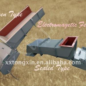 Sealed Type Magnetic Vibration Feeder for Chemicals Transportation