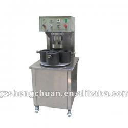 Semi-automatic vacuum torqueing machine