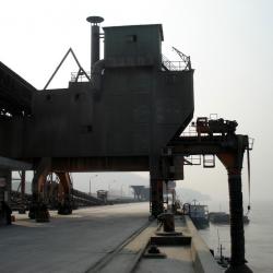 ship loader