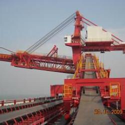 Ship loader for block material