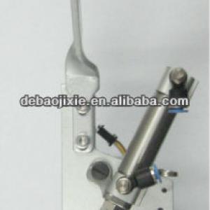 Side single sequin device( Sliding block back pressure bar full-guiding type)