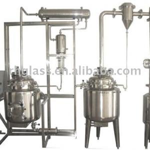 Small low temperature reflux extraction enrichment system