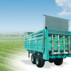 SOLID FERTILIZER SCATTERING TRAILER