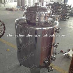 Stainless steel moonshine still with sanitary fitting