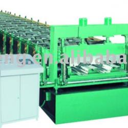 Steel structure floorboard making machine