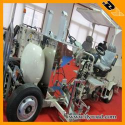 Thermoplastic road marking machine