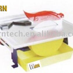 Tile cutting machine