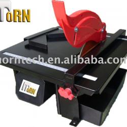 Tile cutting machine