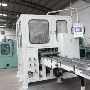 Tissue paper cutting machine