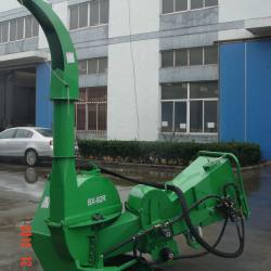 Tractor CE Chipper