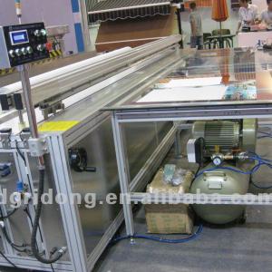 Ultrasonic cutting table for roller blinds