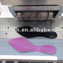 Ultrasonic lace sewing machine with sealing edge