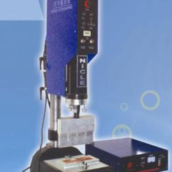 Ultrasonic plastic welding machine