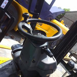 Used forklift Komatsu 3T