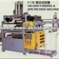 Vacuum Forming Machine