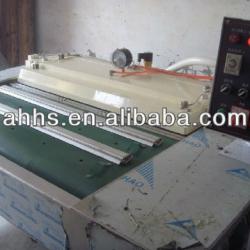 VACUUM PACKER / VACUUM PACKING MACHINE